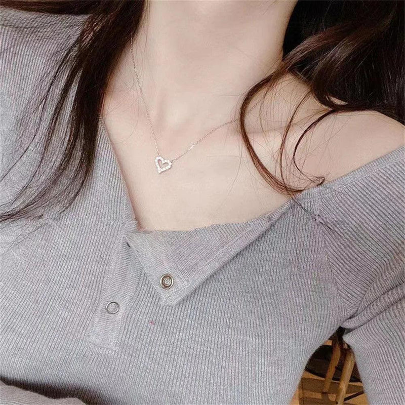 Kpop Crystal Hollow Love Pendant Necklace – Romantic & Trendy