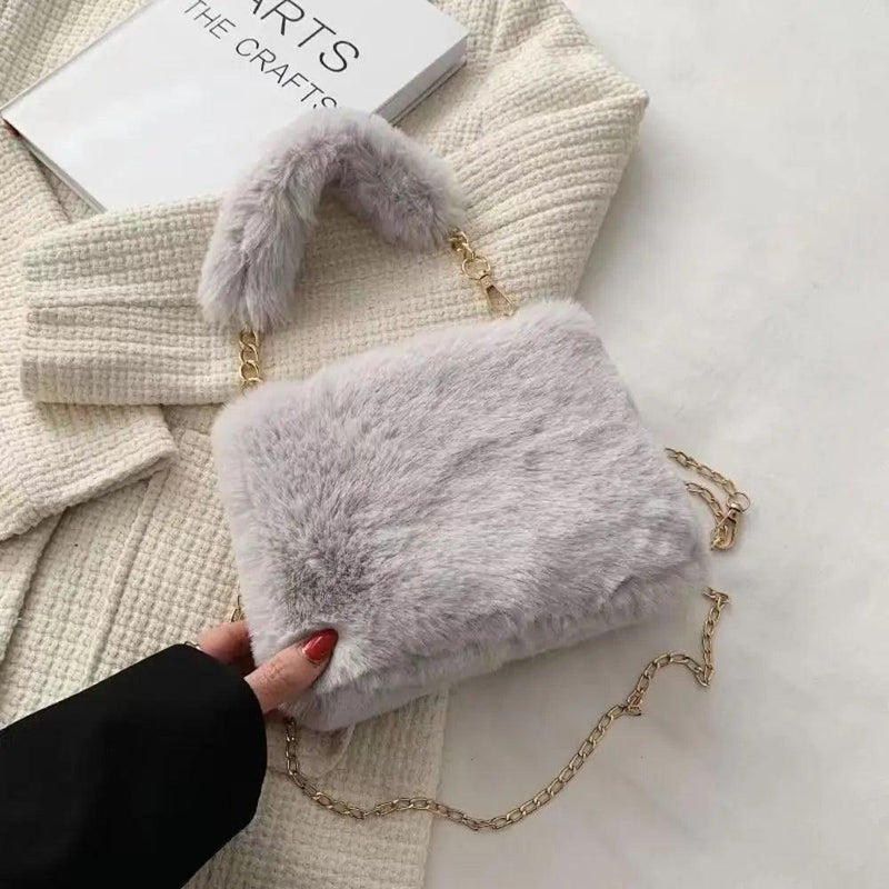 Fluffy Faux Fur Shoulder Bag – Add a Touch of Glam to Your Look!