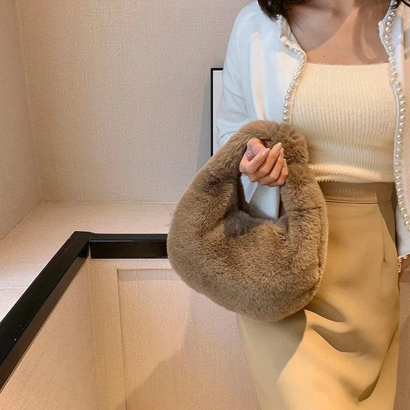 Luxurious Fur Half-Moon Bag – Soft & Chic for Every Occasion!