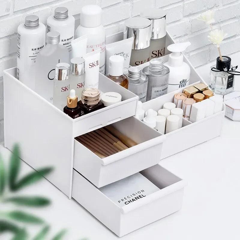 Sleek White Makeup Storage – Drawer Organizer for a Tidy Space!